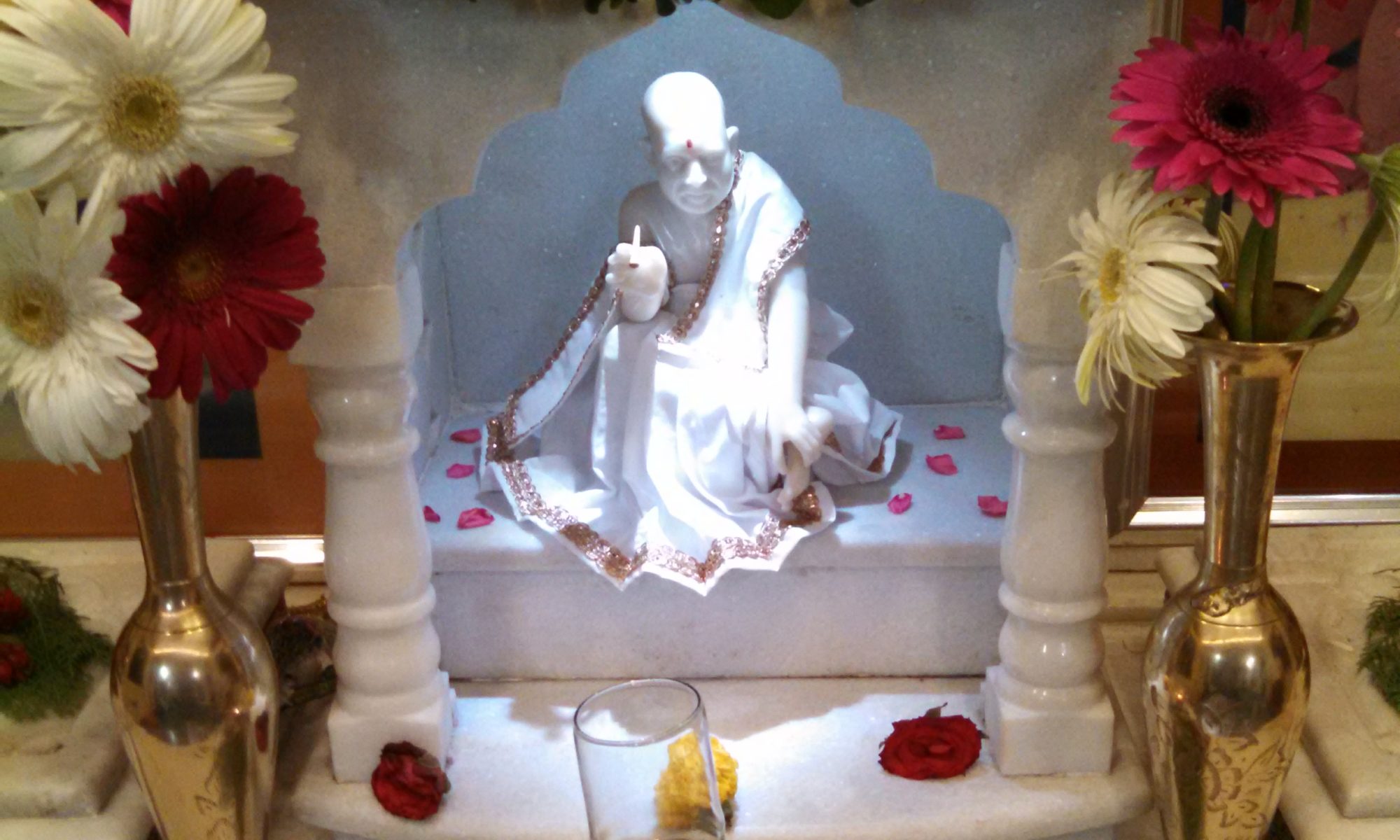 Closing out this Beautiful day of celebration with Love and Gratitude for Being a part of the Celebrating Shri Sadguru Siddharameshwar Maharaj's Birthday